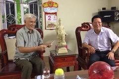 Ban quản lý các KCN Bắc Ninh và Tập đoàn khoa học kỹ thuật Hồng Hải thăm, tặng quà tại Trung tâm điều dưỡng thương binh Thuận Thành