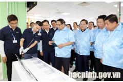 Thủ tướng Phạm Minh Chính thăm, làm việc tại Công ty TNHH Samsung Electronics Việt Nam