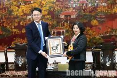 Chairwoman Nguyen Huong Giang receives delegation of Shandong province (China)